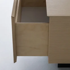 Credenza a righe