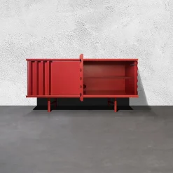 Credenza B-Side rosso fuoco a 2 ante in MDF
