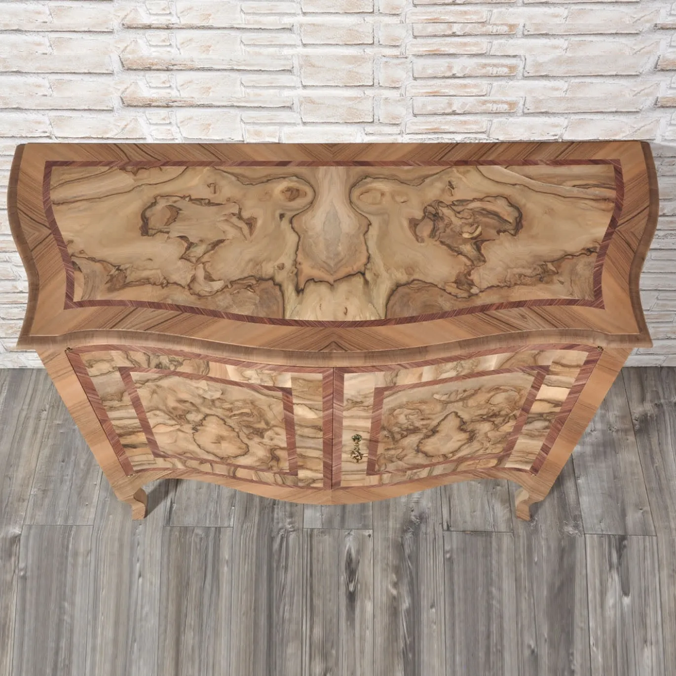 Credenza Emiliano '600 intarsiata in noce e palissandro