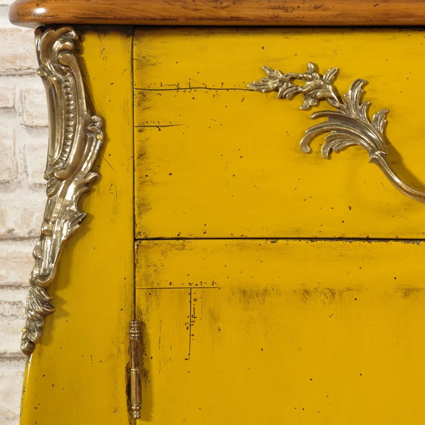Credenza gialla in stile veneziano Venezia '700 Luigi XV