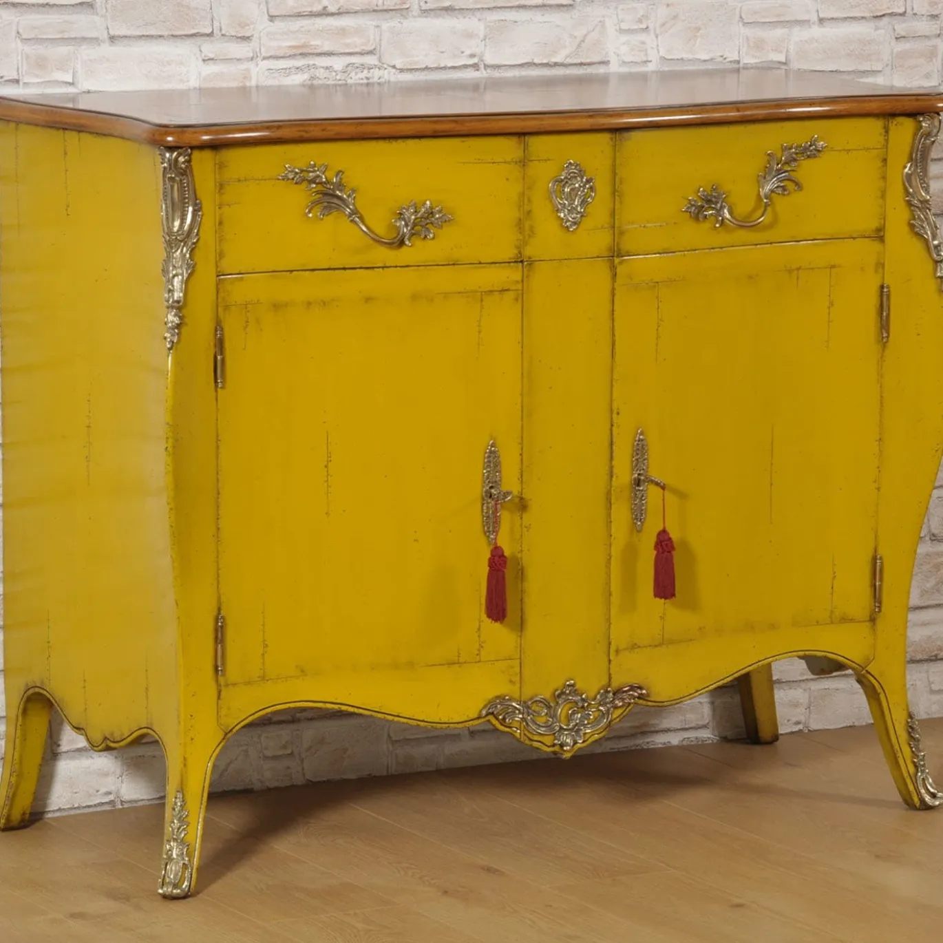 Credenza gialla in stile veneziano Venezia '700 Luigi XV