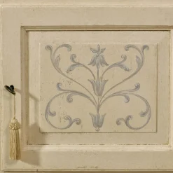 Credenza In Stile Tirolese Dipinta a Mano in Legno