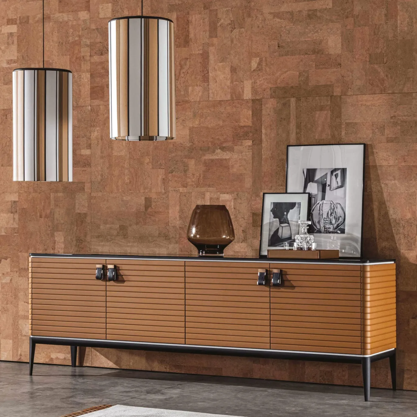 Credenza Levanzo a 4 porte in marrone