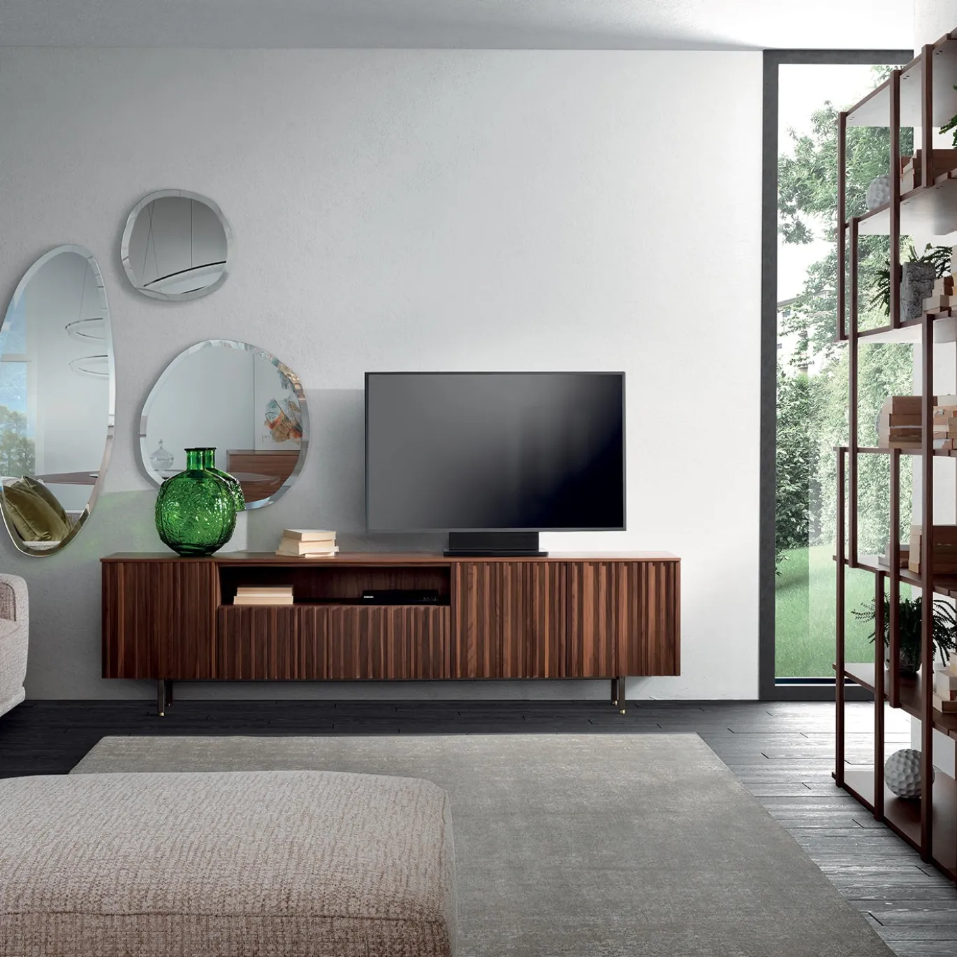 Credenza Line in Frassino con base in metallo