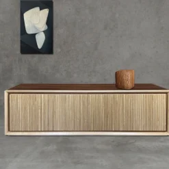 Credenza scanalata a 4 ante Fuga Noce Uno di Mascia Meccani