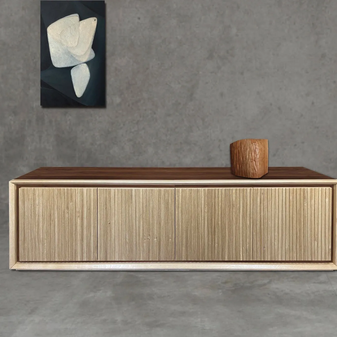 Credenza scanalata a 4 ante Fuga Noce Uno di Mascia Meccani