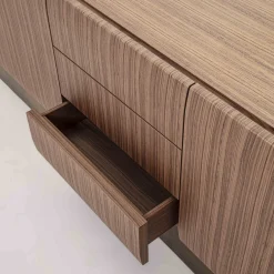 Credenza SIR 4 in noce con base in ottone bronzato