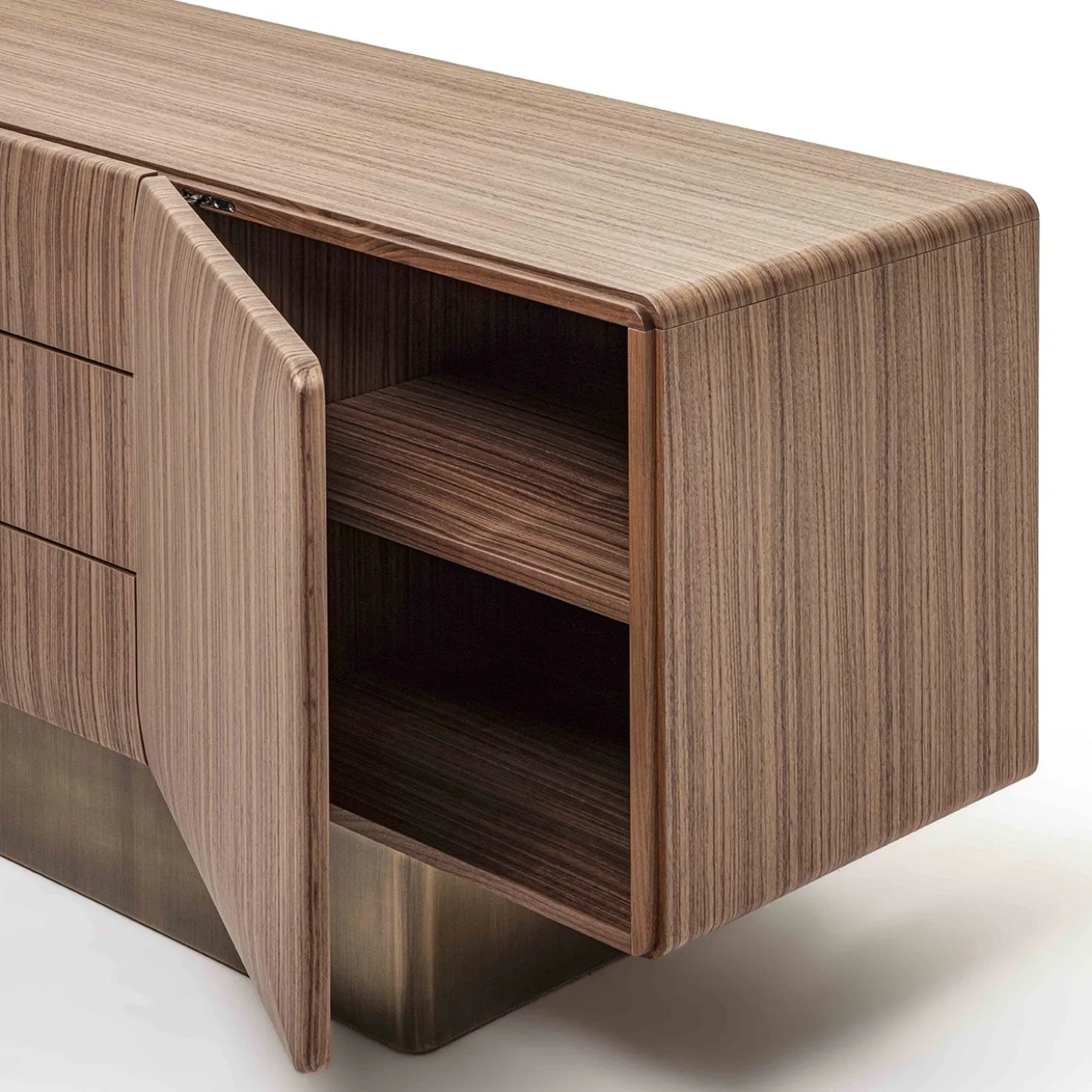 Credenza SIR 3 in noce con base in ottone bronzato