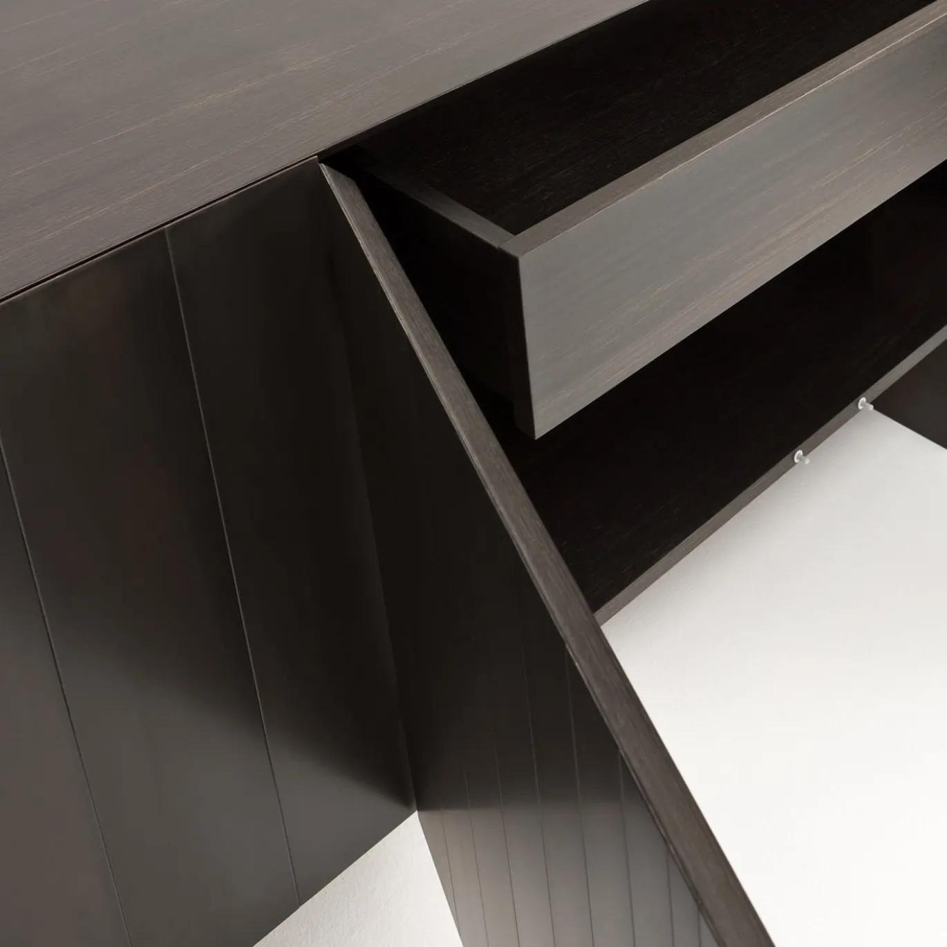 Credenza ST 12 in Ferro Nero