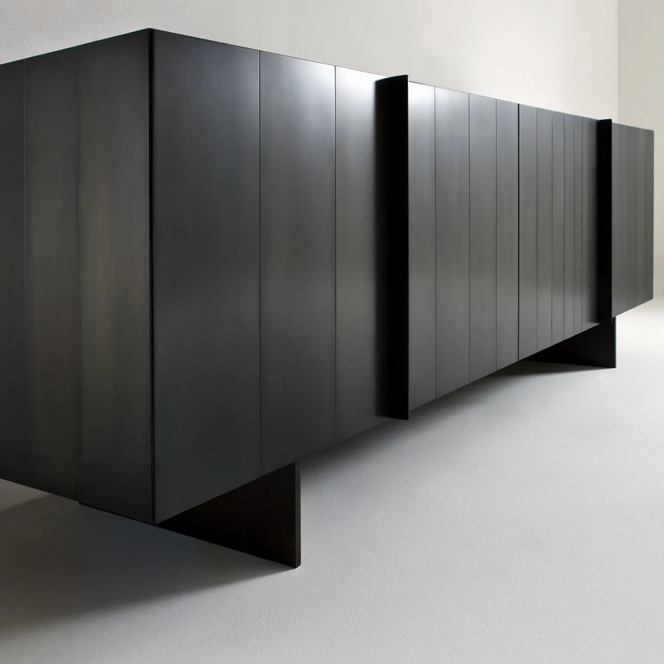 Credenza ST 12 in Ferro Nero