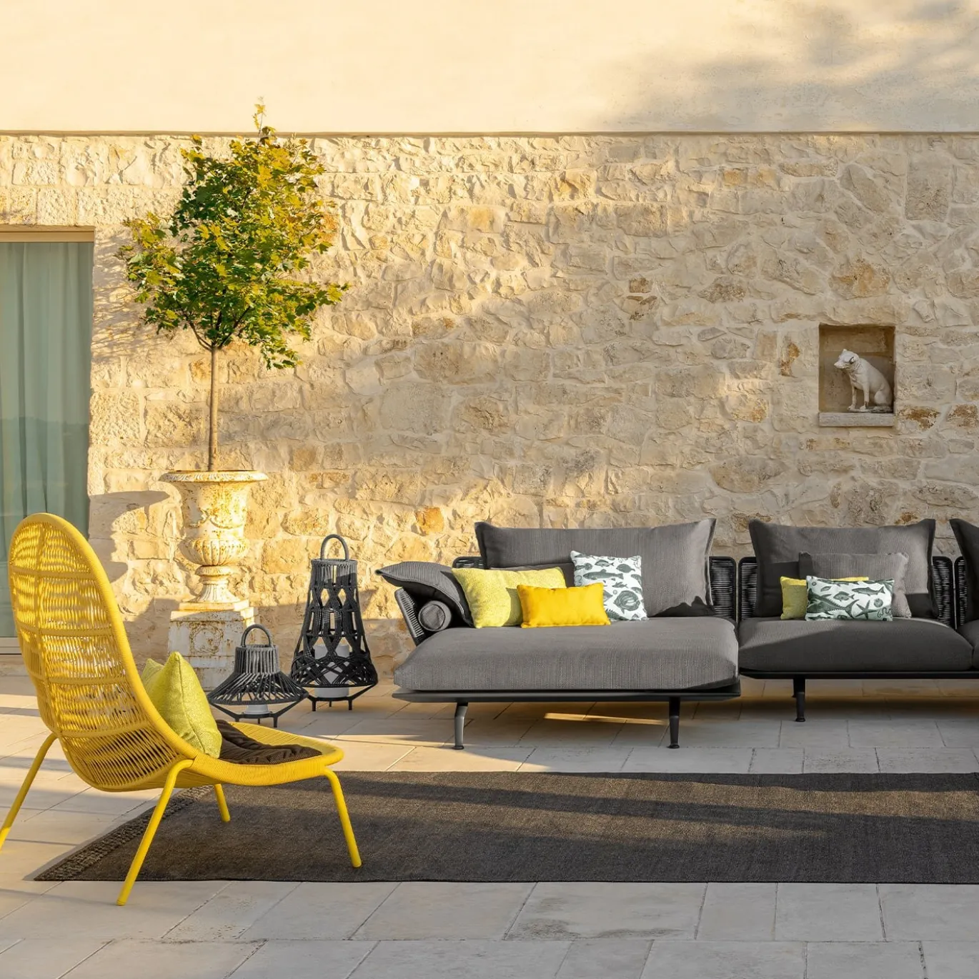 Cruise Alu Right Black Lounge Sofa di Ludovica & Roberto Palomba