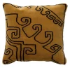Cuscino beige Mr. Nest Pakistan 1 di Paolo Cappello