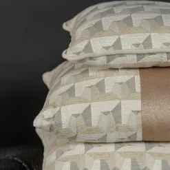 Cuscino Carrè bianco in tessuto jacquard geometrico