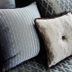 Cuscino Carrè in tessuto jacquard e velluto di seta