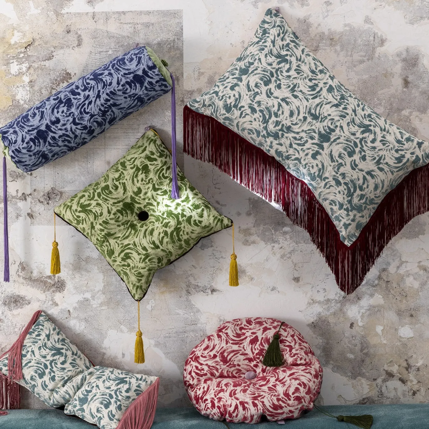 Cuscino con Motivo Blu a rullo di Daniela Pinotti & STUDIOTAMAT