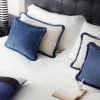 Cuscino Happy in velluto bianco e blu a forma di coppia