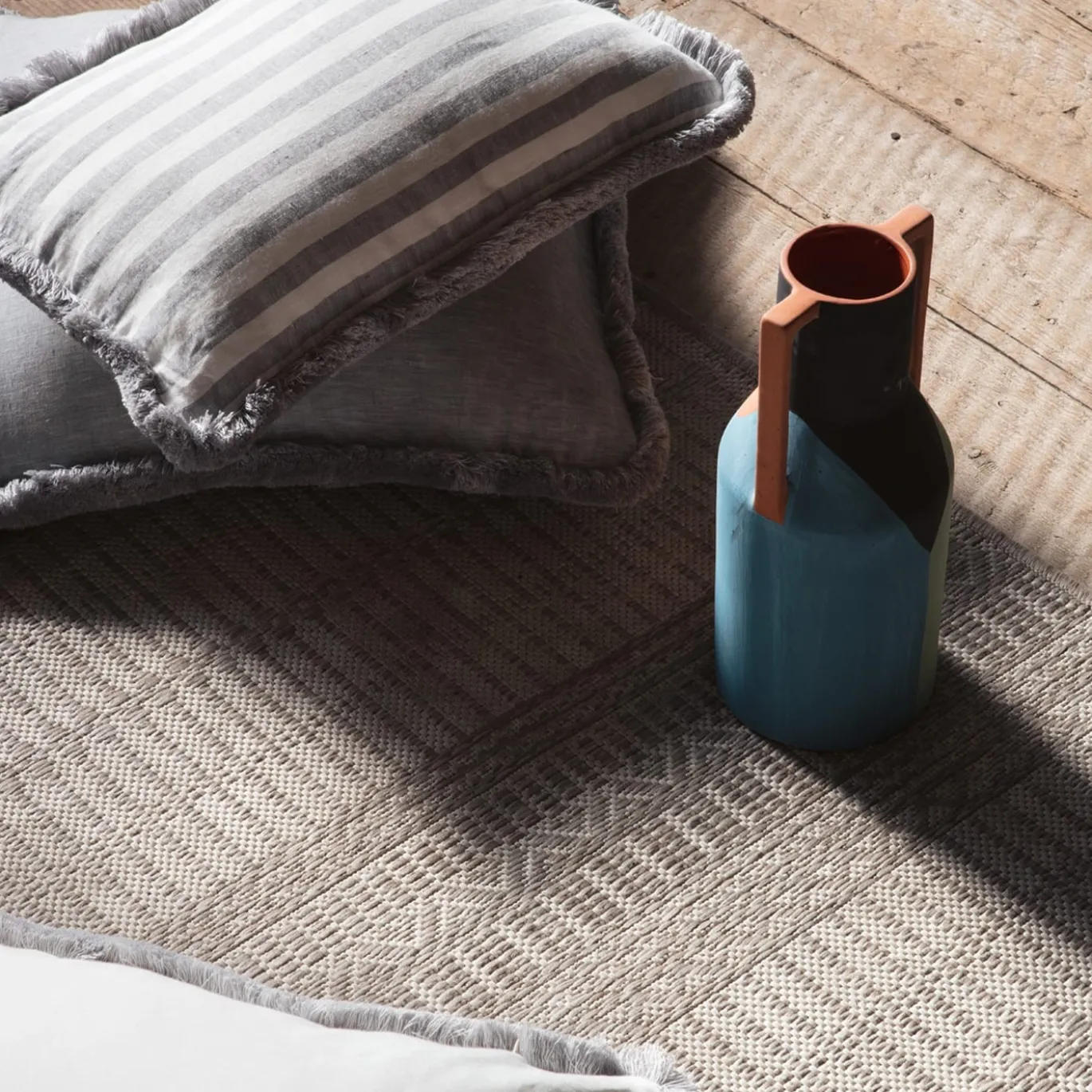 Cuscino in lino grigio Happy