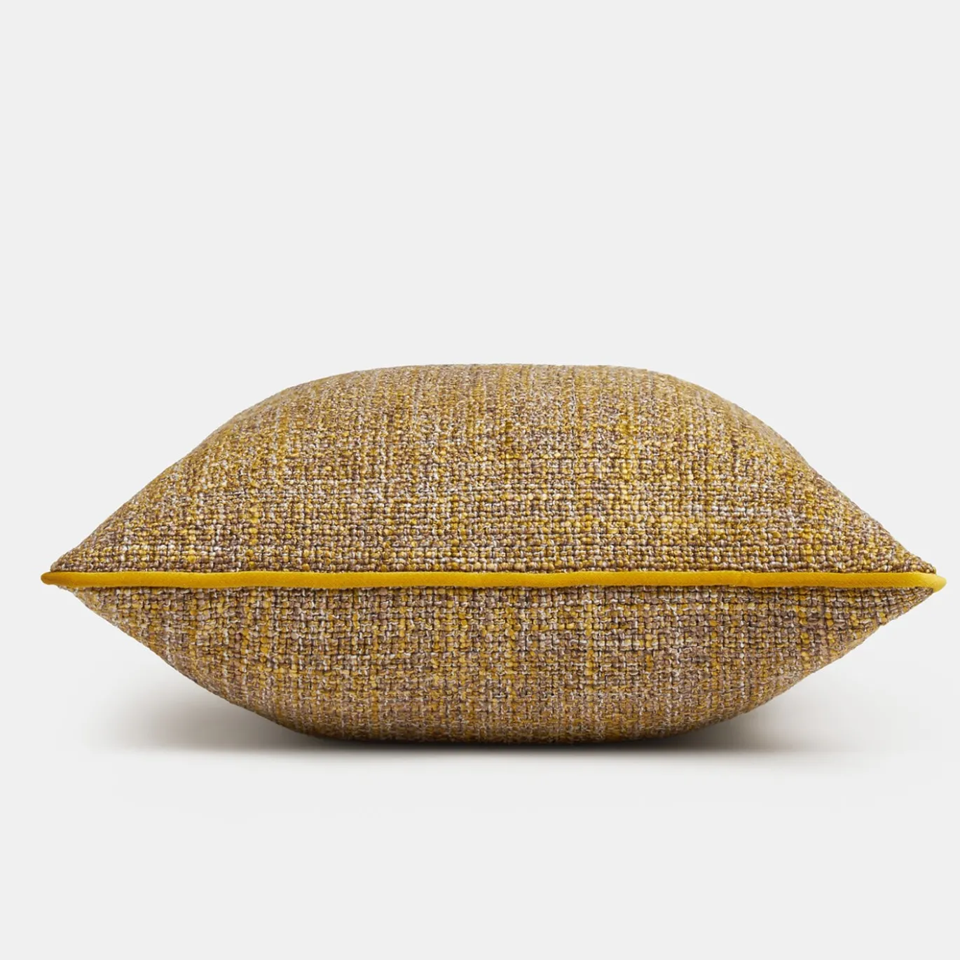 Cuscino quadrato con bordo giallo