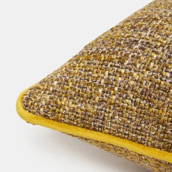 Cuscino quadrato con bordo giallo