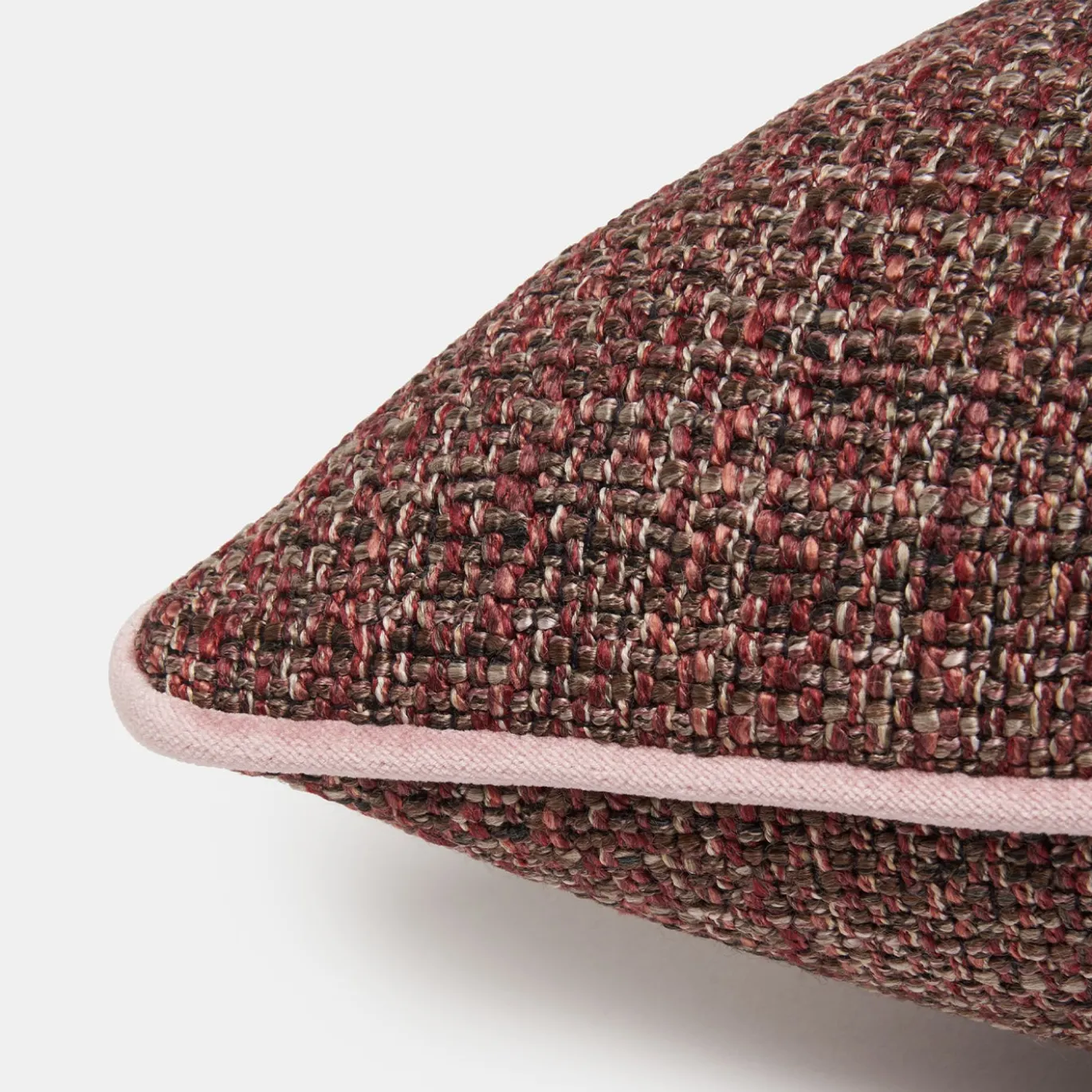 Cuscino quadrato con bordo rosa