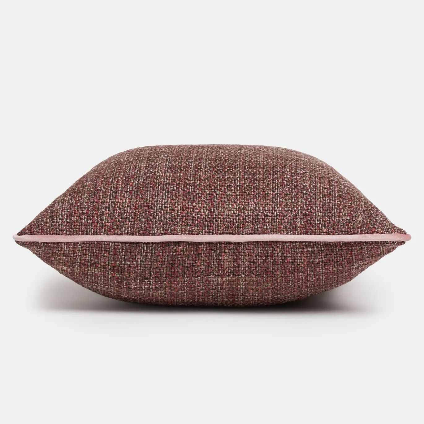 Cuscino quadrato con bordo rosa