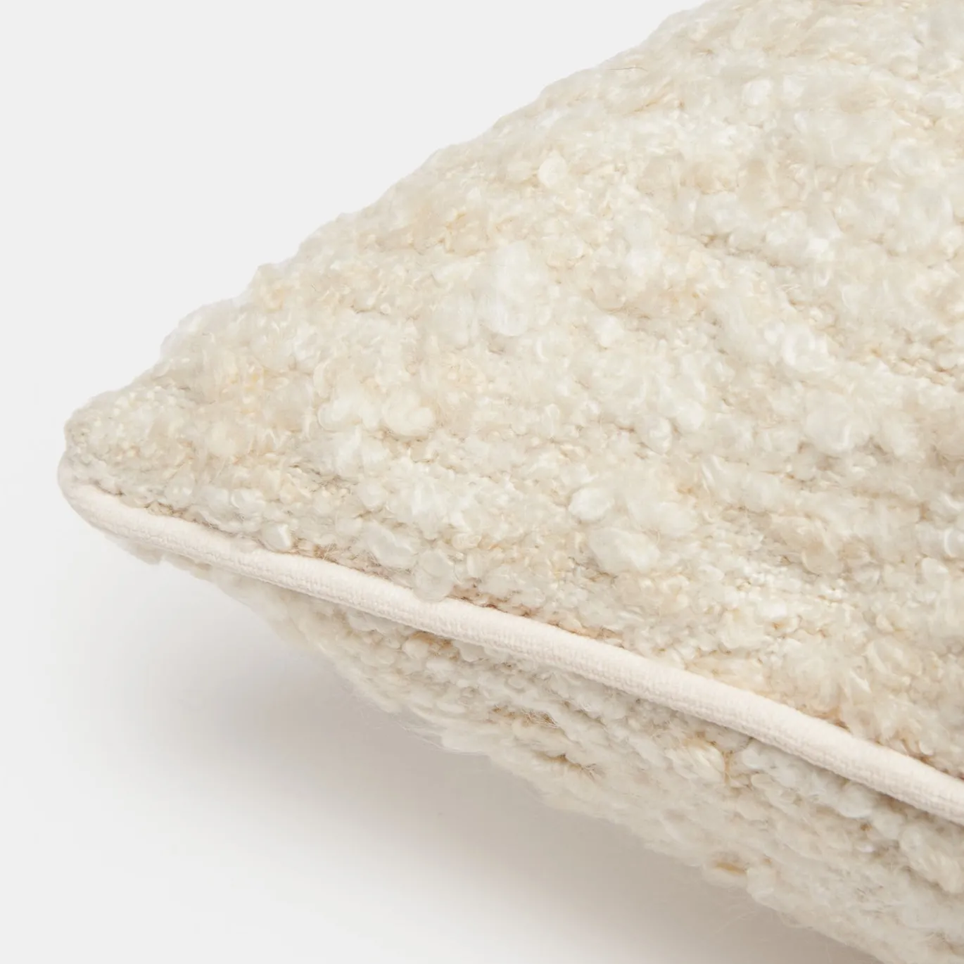 Cuscino Quadrato in Bouclé Bianco