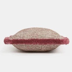 Cuscino Quadrato in Bouclé Rosa con Frange