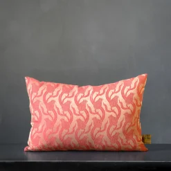 Cuscino rettangolare in lino e seta Dresda Floral Coral