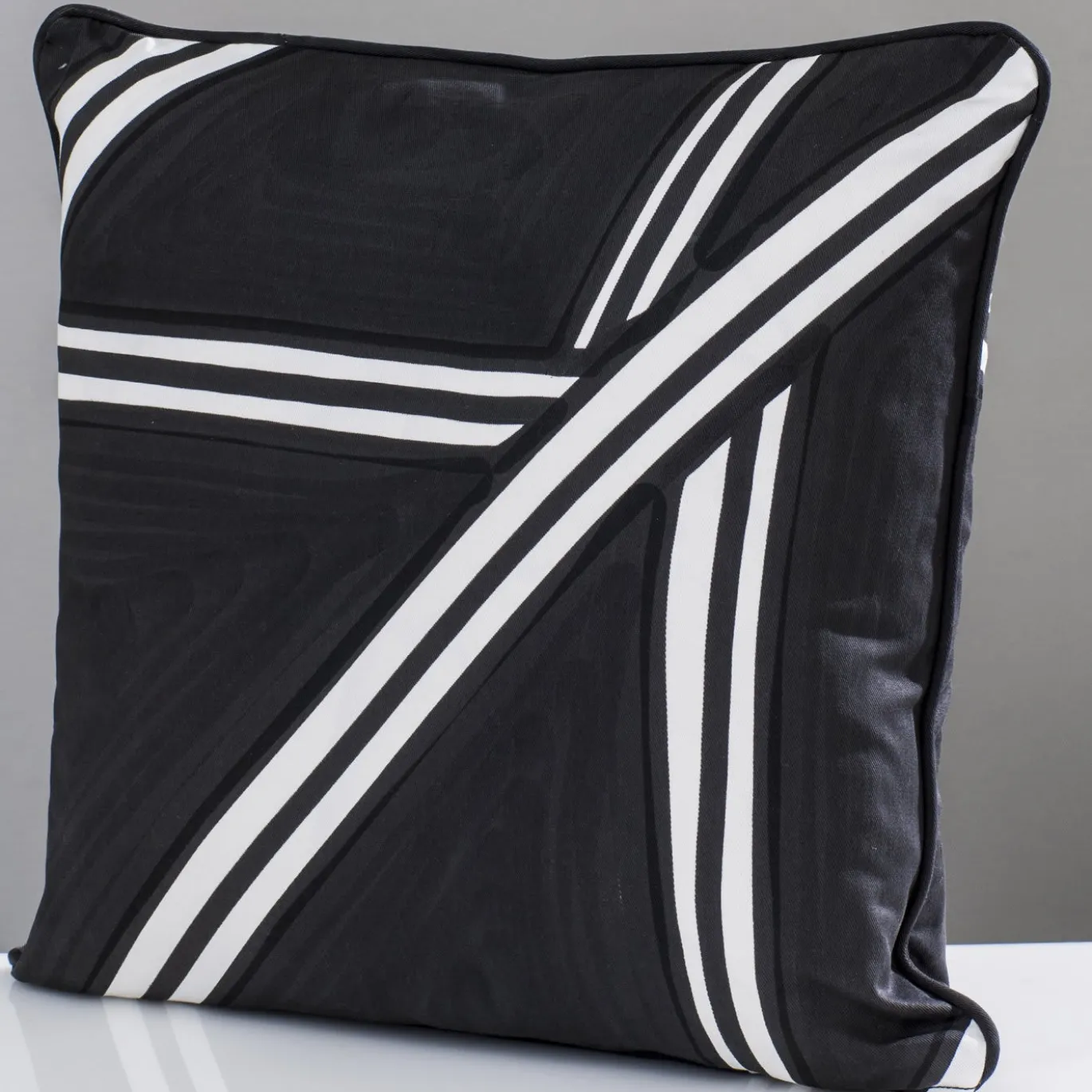 Cuscino Tria bianco e nero