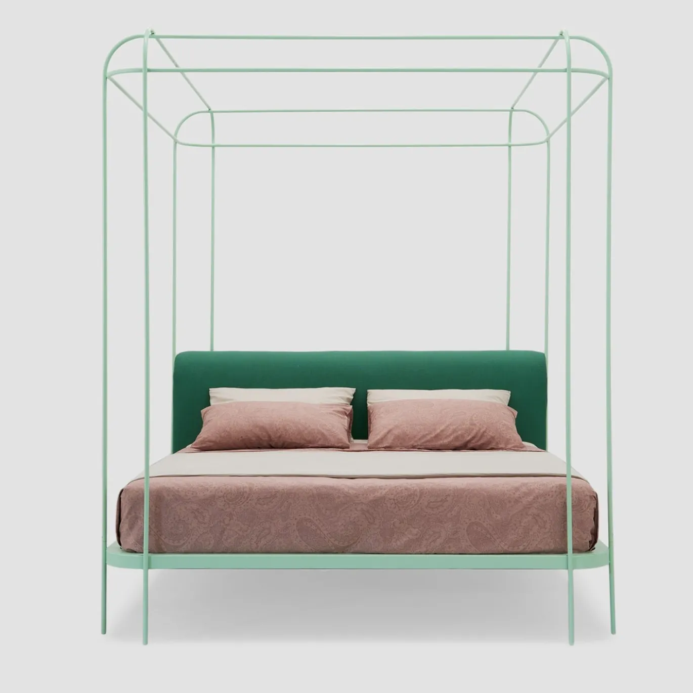 Dehors Letto Matrimoniale con Baldacchino in Ferro Verde Menta di Matteo Ragni
