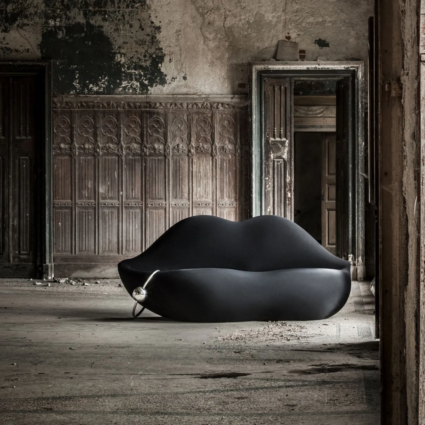 Divano Bocca Dark Lady in edizione limitata di Studio 65