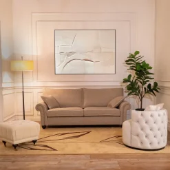 Divano Borghese beige a due posti