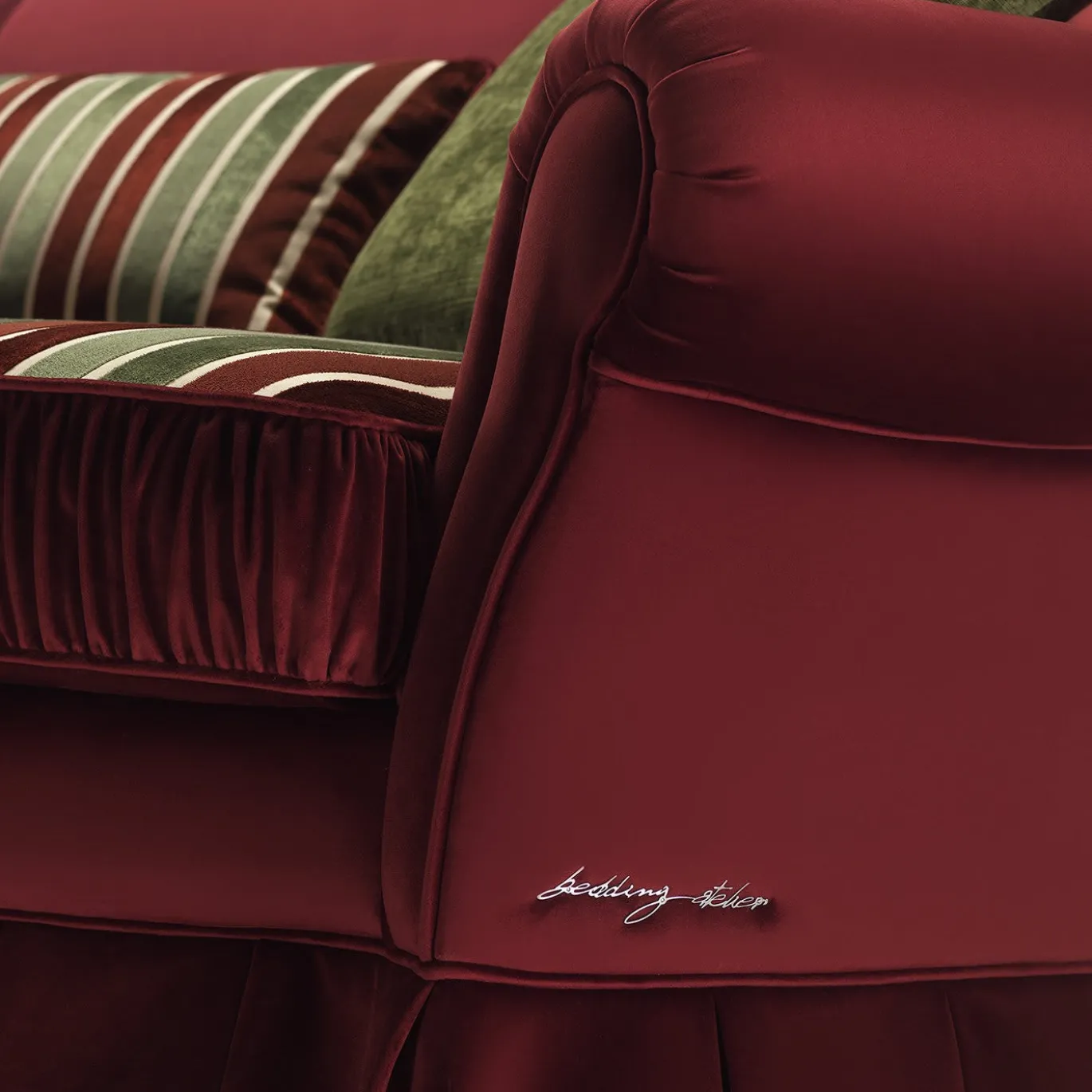 Divano Chambray in Velluto Rosso