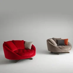 Divano Hill in Velluto Rosso di Studio MA
