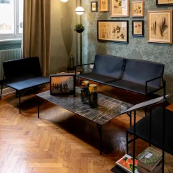 Divano nero Tout Le Jour di Marc Thorpe