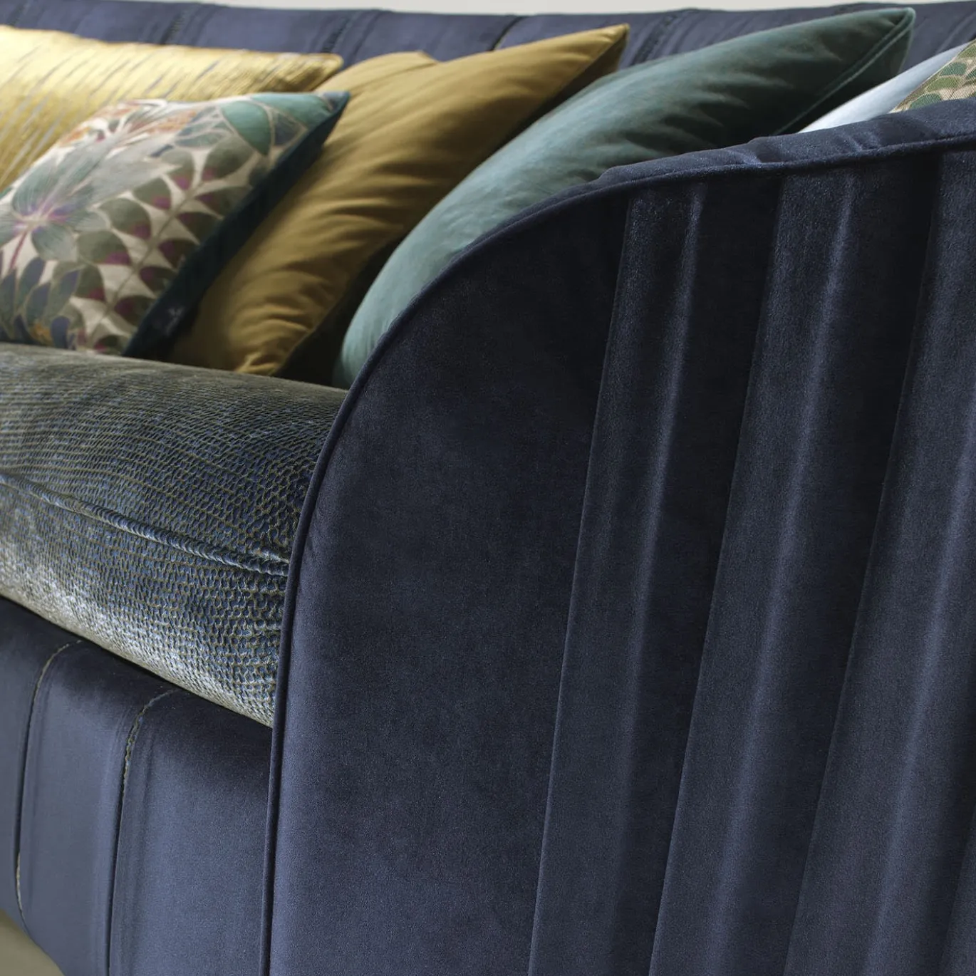 Divano Ritz curvo blu