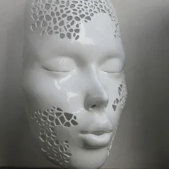 Donna MASCHERATI Scultura Bianca