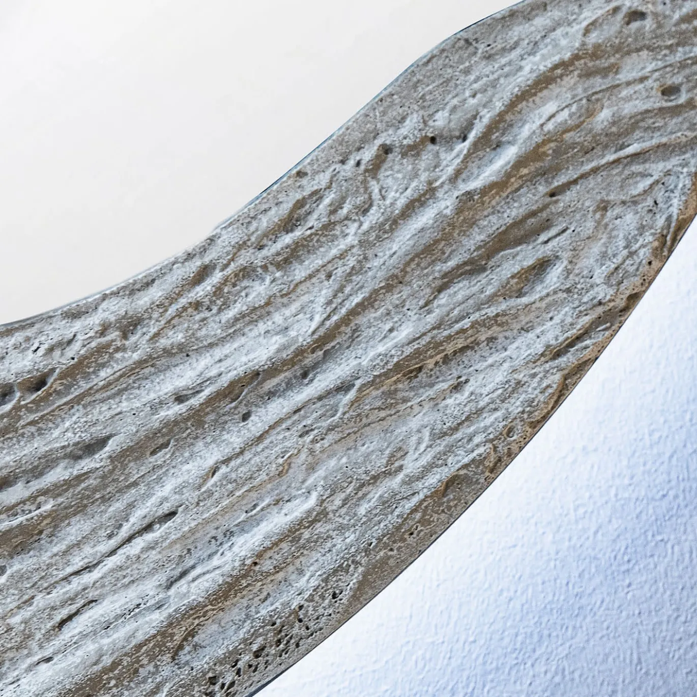 Dune Specchio Tondo Decorato Con Resina Materica Color Beige