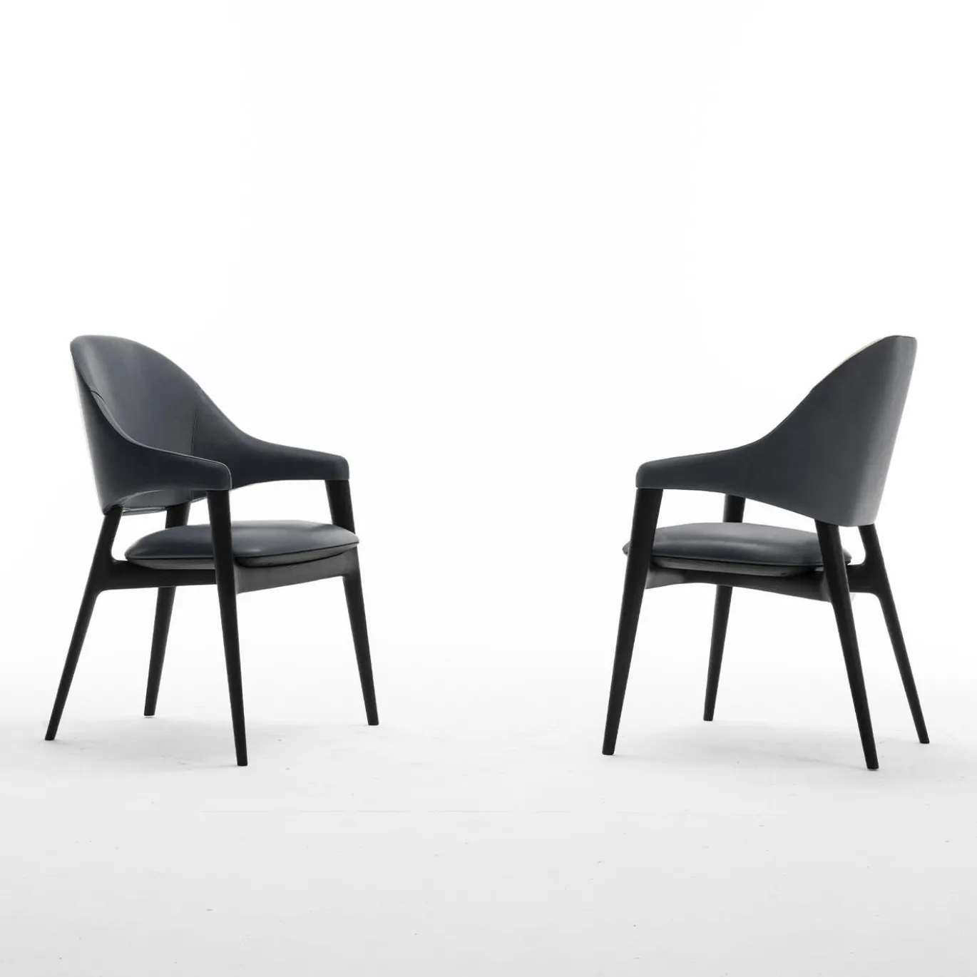 ED/50 066 Poltrona Egle grigio