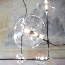 Essenza Lampadario moderno in metallo nero a 8 luci con vetro