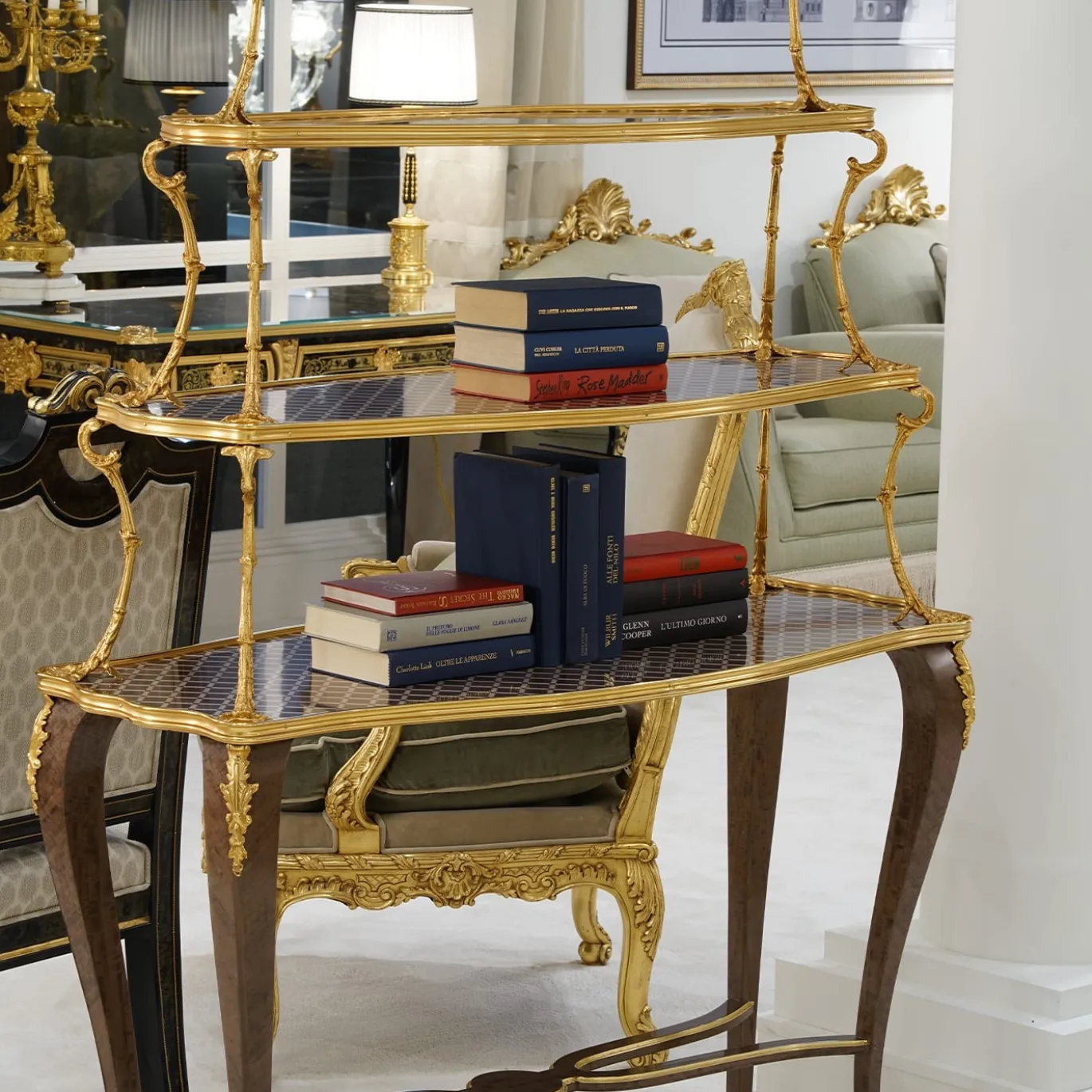 Etagere a 4 ripiani in stile Luigi XV