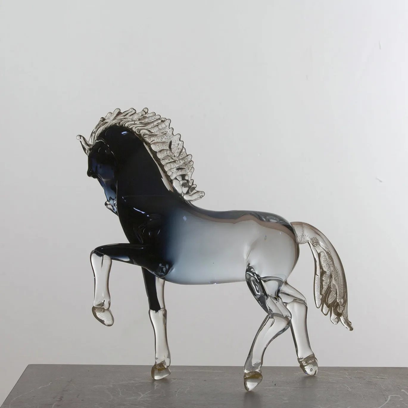 Figurina Cavallo Impennato Grande in Vetro Nero
