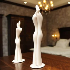 Figurina Coppia di Innamorati in Ceramica Bianca