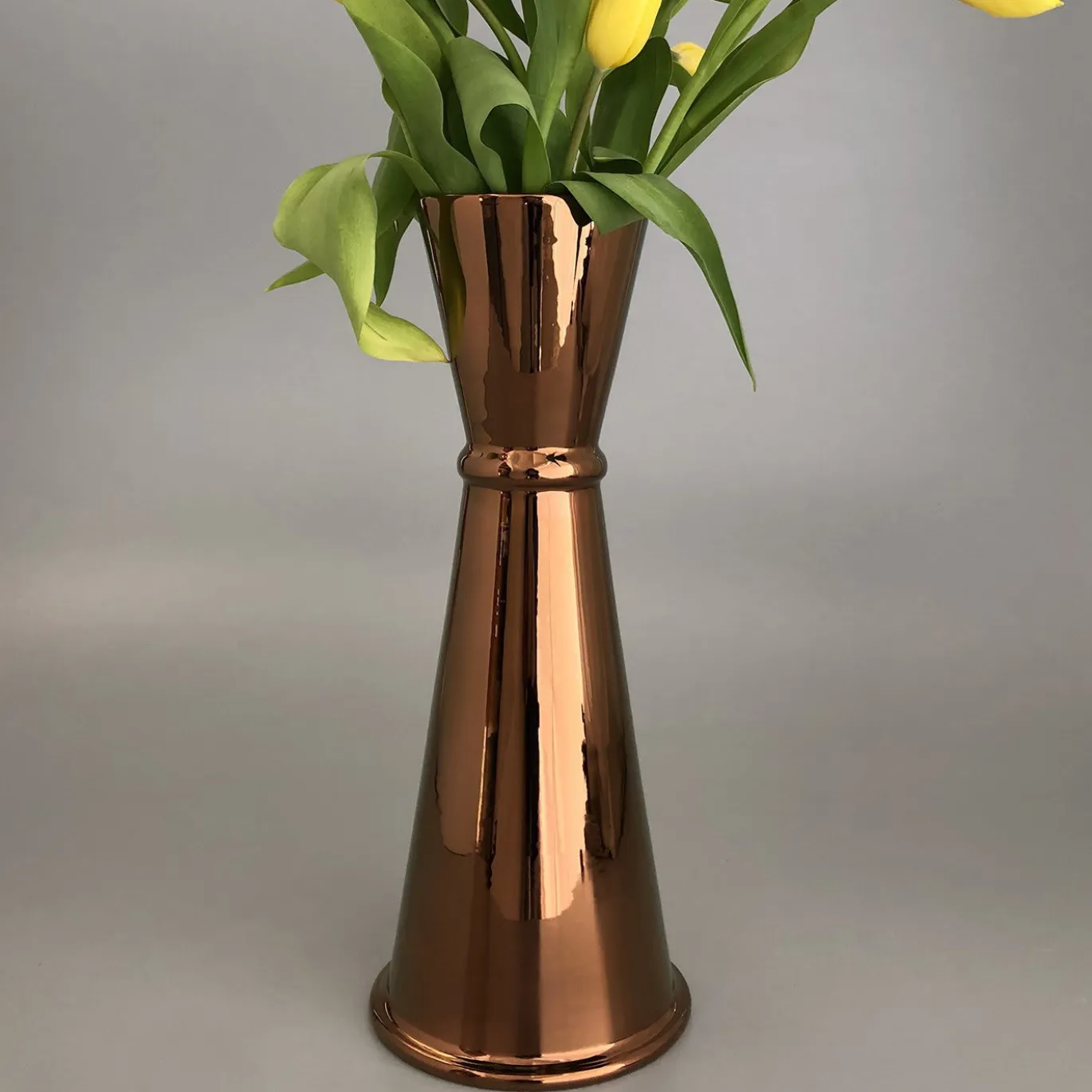 Ginza Jigger Vaso per fiori in bronzo-terracotta