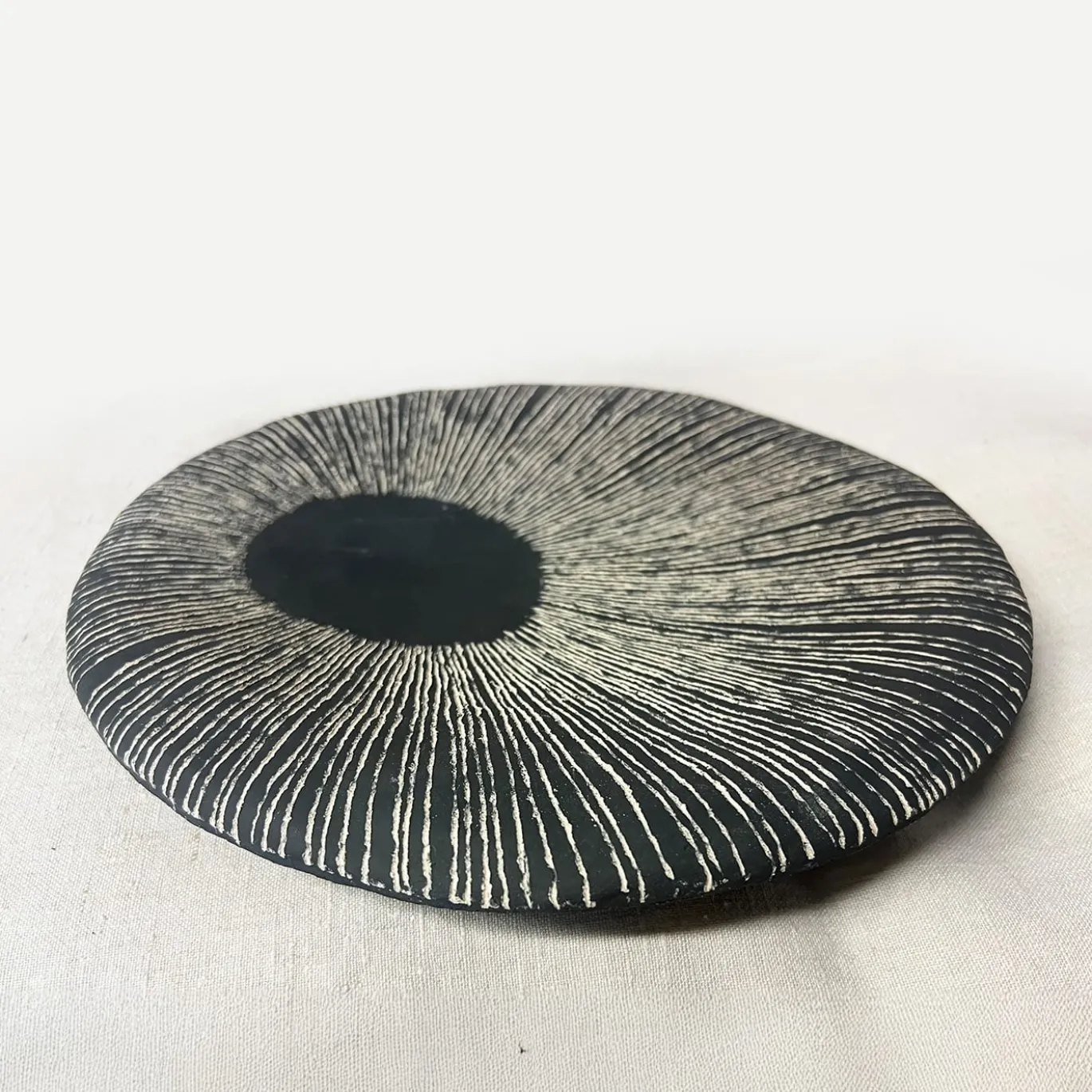 Gob 1 Piatto in Ceramica Bianco e Nero