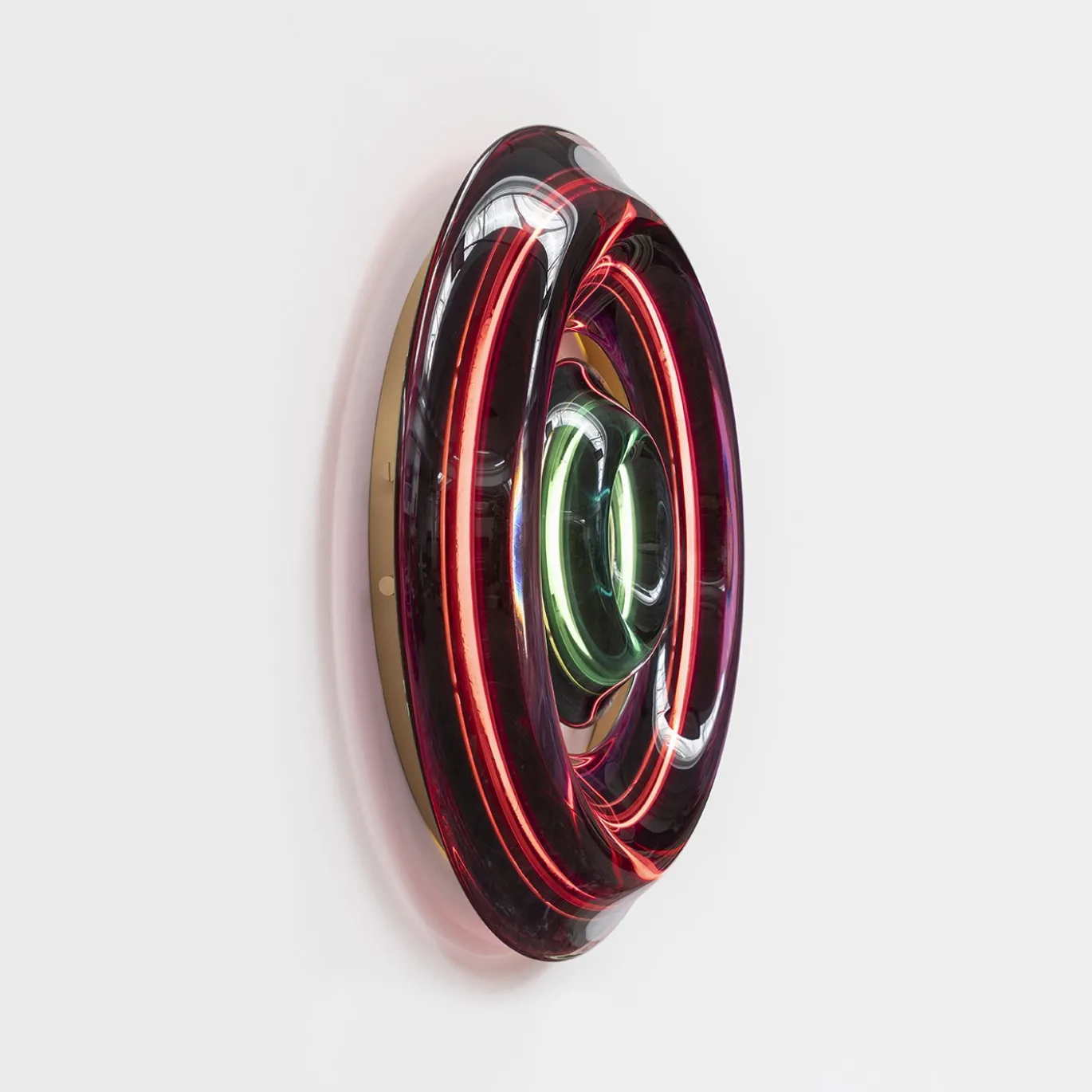 Joy Circle Lampada da parete in resina rossa e verde