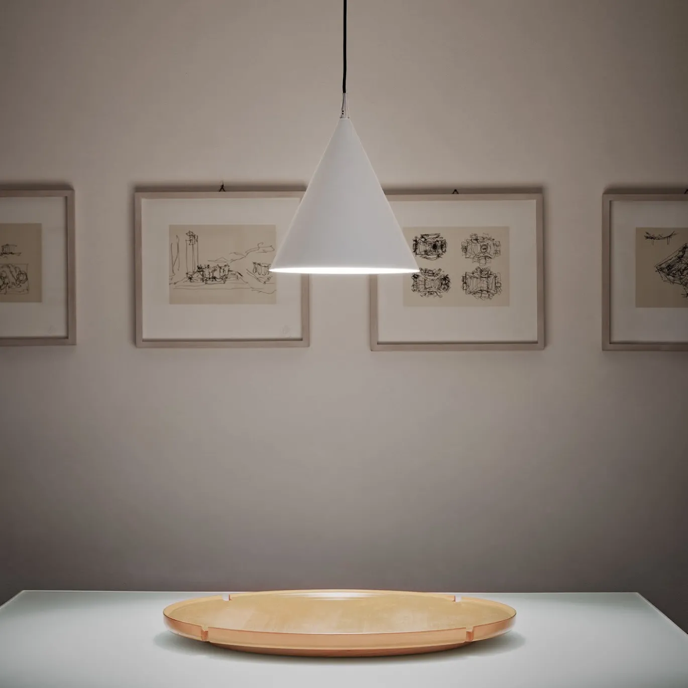 Lampada a sospensione Cono Large White di Carlo Guglielmi