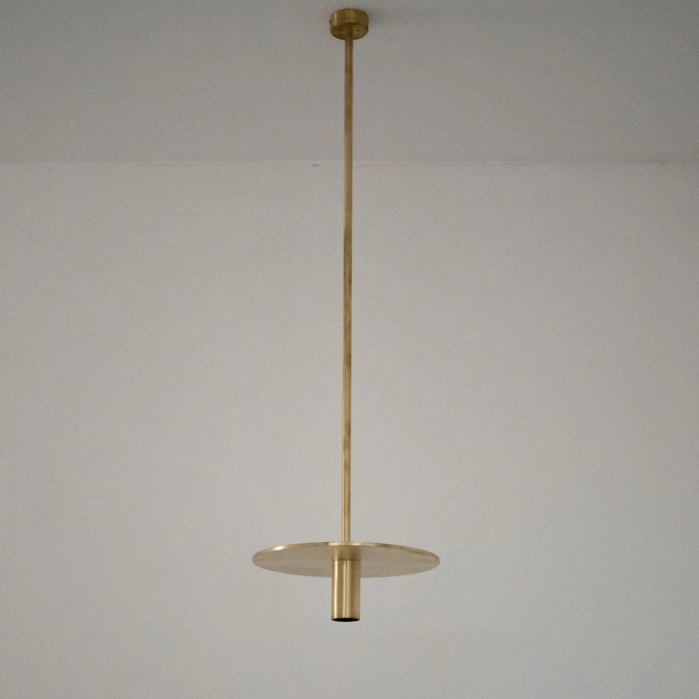 Lampada a sospensione Edi in ottone dorato