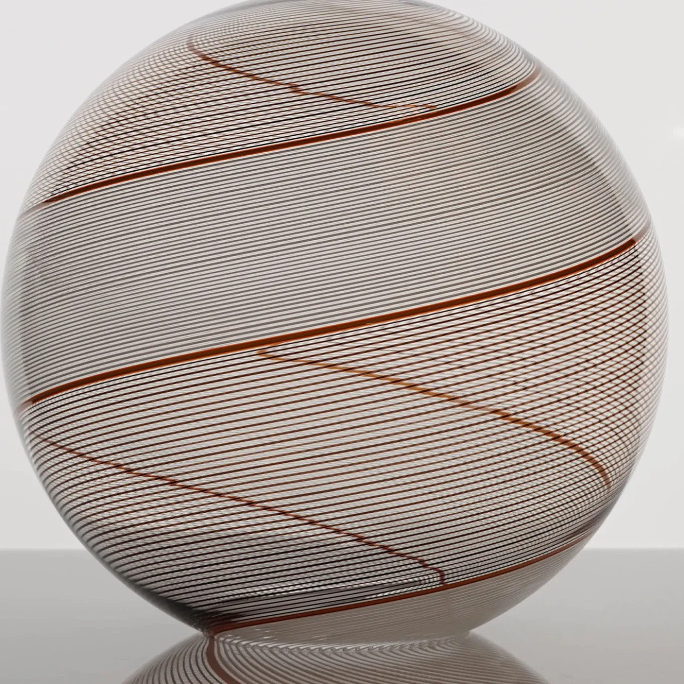Lampada a Sospensione Gaia in Vetro di Murano Sfera Bianca e Nera #1