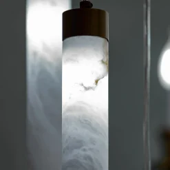 Lampada a sospensione in tubo di alabastro